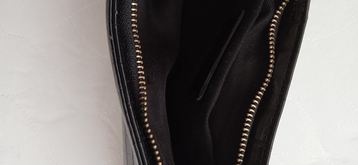 Zincir Detaylı Siyah Yılan Desenli Deri Çanta - Görsel 3