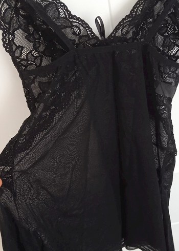 Victoria s Secret Siyah Dantelli V Yaka Strappy Midi gecelik