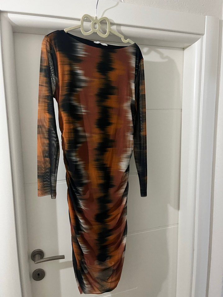 Desenli Tül Elbise - Görsel 2