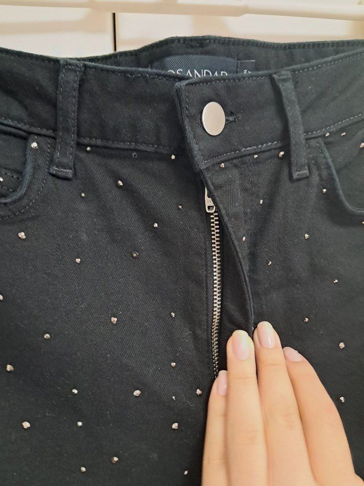 Düğmeli Siyah Pullu Kadın Kot Pantolon - Görsel 5