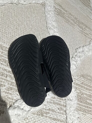 28 Beden Nike siyah sandalet