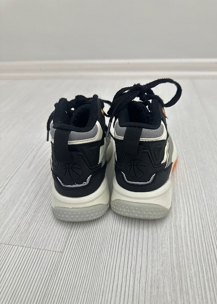 Basketbol ayakkabısı - Görsel 2