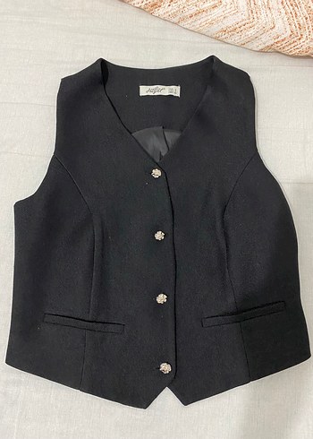 s Beden Siyah İşlemeli Kadın Yün Blazer