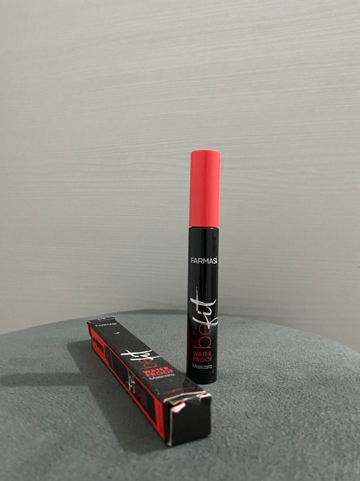 Farmasi Kırmızı Maskara - Görsel 3