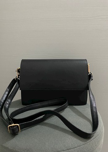 Zincir Detaylı Siyah Deri Kadın Çanta - Görsel 3