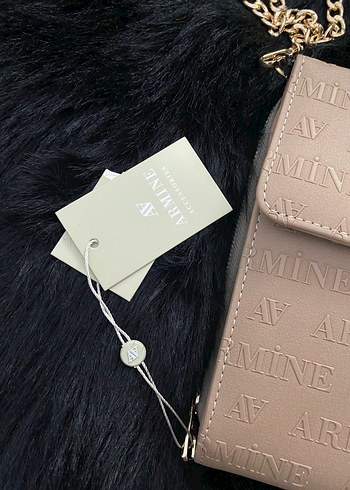 Zincir Detaylı Bej Deri Kadın Çapraz Çanta - Görsel 3