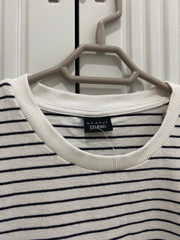 Erkek Gri Çizgili Kısa Kollu Tişört - Görsel 2