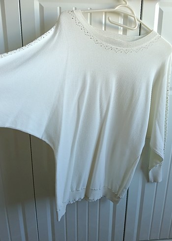 On Fashion Taşlı Ekru Beyaz Bluz - Görsel 4