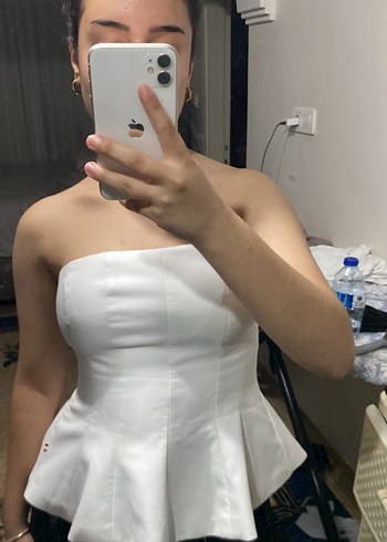 Zara Beyaz Straplez Fırfırlı Kadın Büstiyer