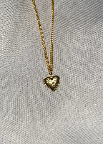 Küçük boy Gold Locket anı kolyesi