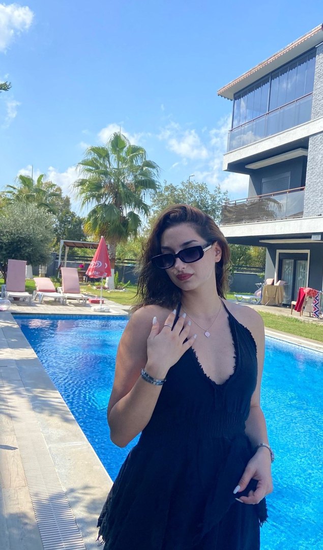 Şeffaf Detaylı Uzun Siyah Bağcıklı Mayo - Görsel 2