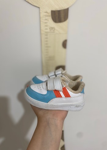 Erkek Çocuk Beyaz Spor Ayakkabı Velcro nike 22 numara