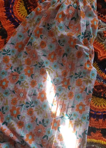 Bohem Tarzı Pilili Midi Kumaş Kapri - Görsel 3