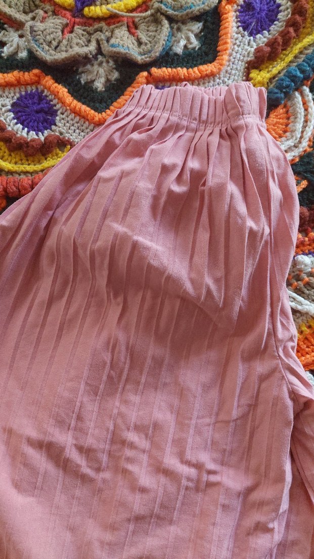 Bohem Tarzı Pilili Midi Kumaş Kapri - Görsel 5