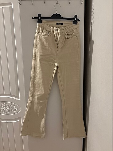 Trendyol Milla İspanyol paça pantolon