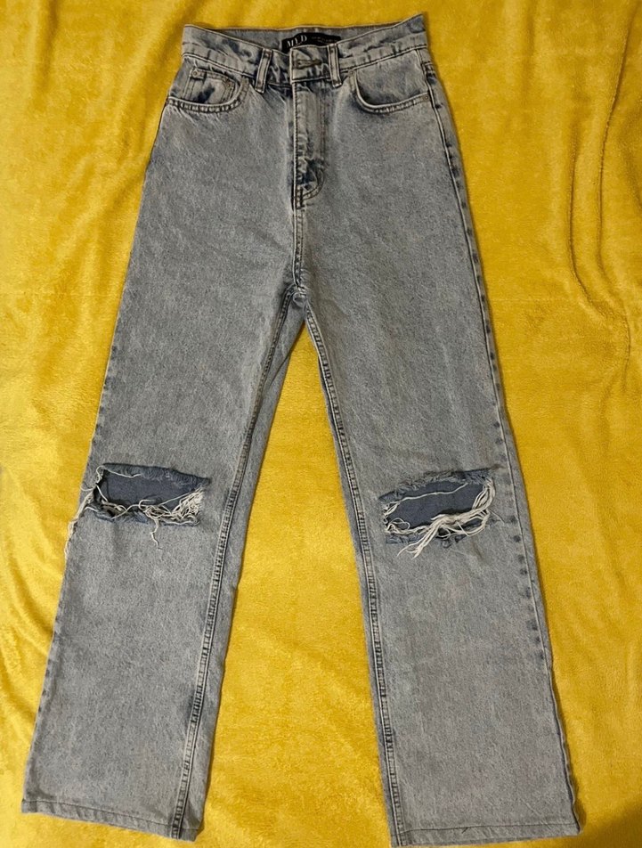 Mavi yırtık jeans - Görsel 2