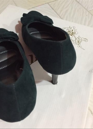 37 Beden Vogue koyu yeşil süet ayakkabı