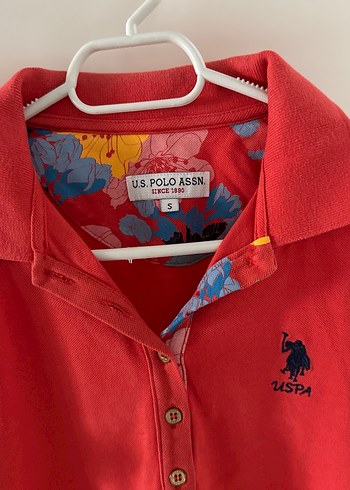 U.S Polo Assn. Kırmızı Polo Yaka Kısa Kollu Kadın Tişört