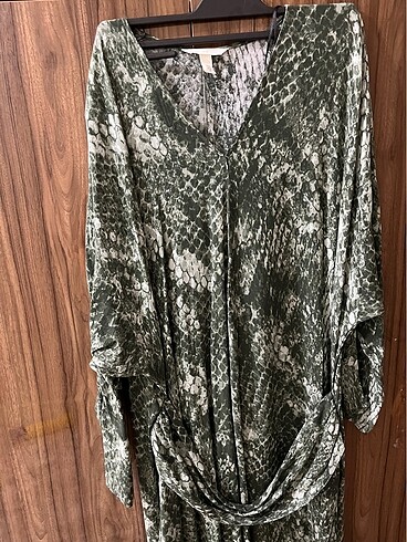 H&M Uzun yeşil elbise