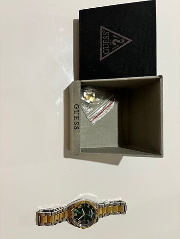 Guess Guess saat