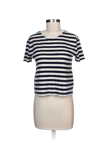 Zara T-shirt %70 İndirimli.