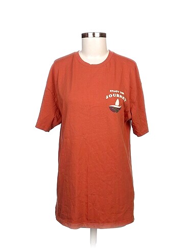 Colin's T-shirt %70 İndirimli.