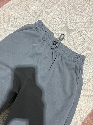 Diğer GRİ KUMAŞ PANTOLON