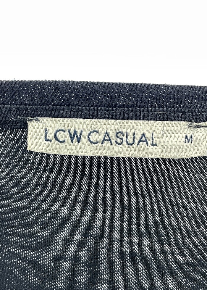 LC Waikiki T-shirt %70 İndirimli. - Görsel 4