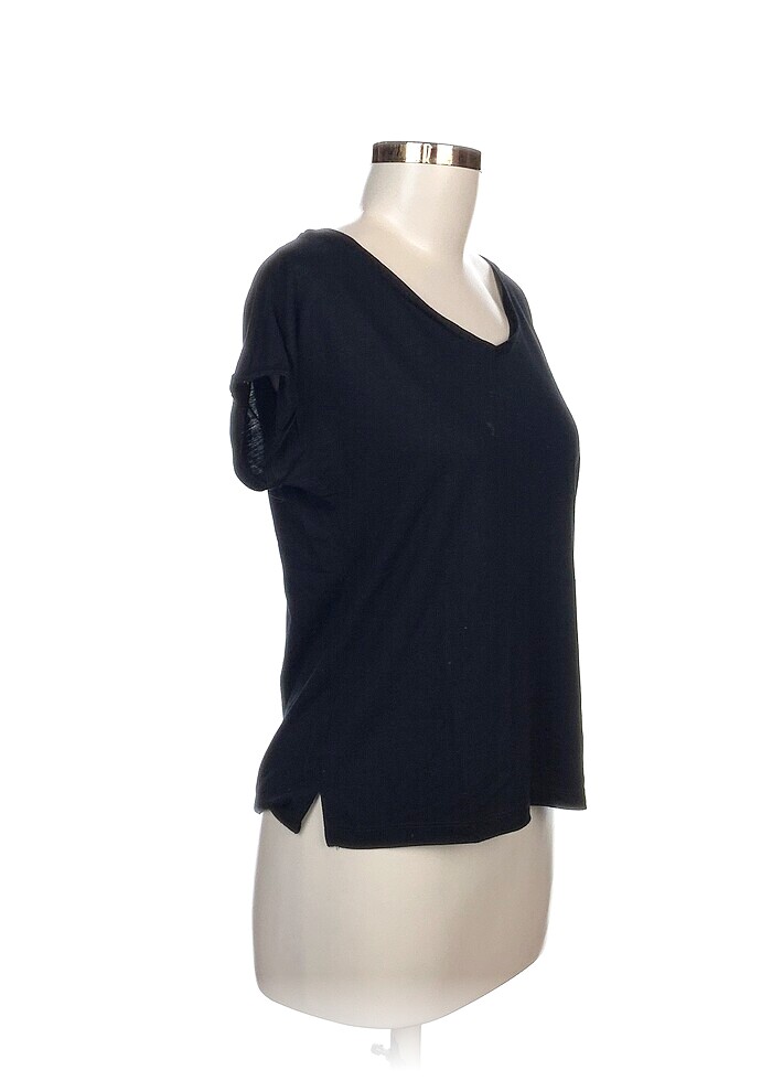 LC Waikiki T-shirt %70 İndirimli. - Görsel 2