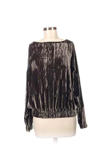 Pull and Bear Bluz %70 İndirimli.