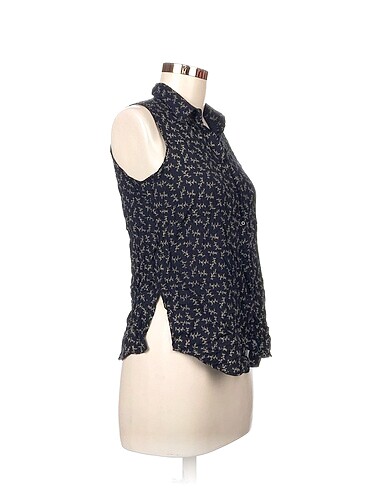 Pull and Bear Pull and Bear Bluz %70 İndirimli.