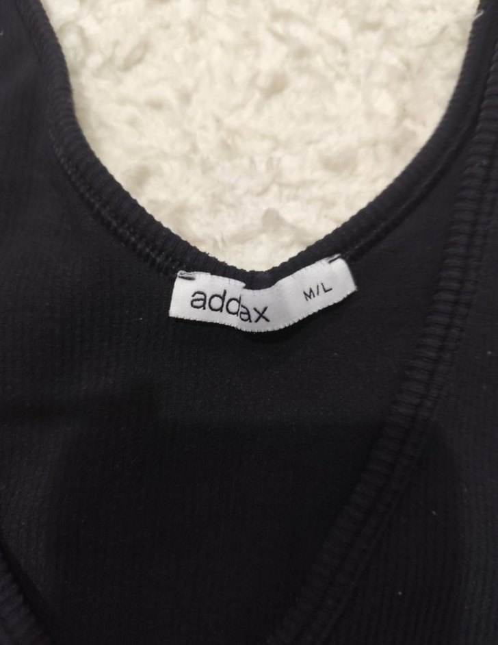 Siyah V Yaka Addax Crop - Görsel 2