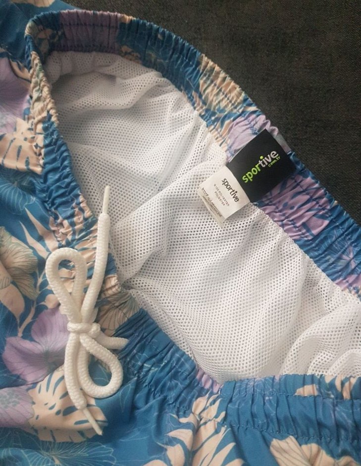 Mavi Renkli Çiçek Desenli Erkek Deniz Şortu - Görsel 4