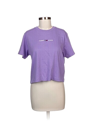 Tommy Hilfiger T-shirt %70 İndirimli.
