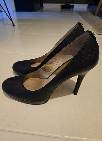 38 Beden Michael kors lacivert stiletto