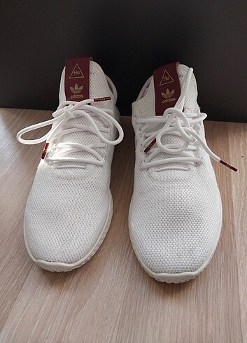38 Beden Adidas Tenis ayakkabısı