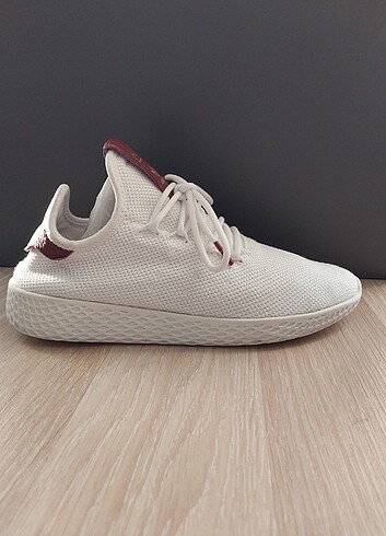38 Beden beyaz Renk Adidas Tenis ayakkabısı