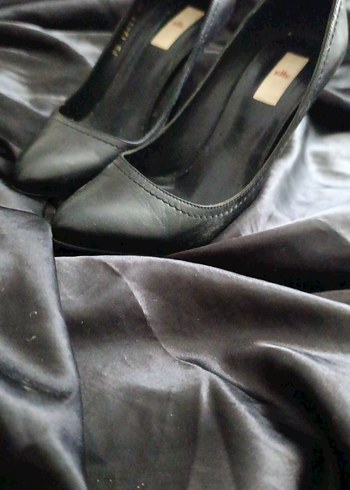 38 Beden Siyah Deri Stiletto Topuklu Kadın Ayakkabı