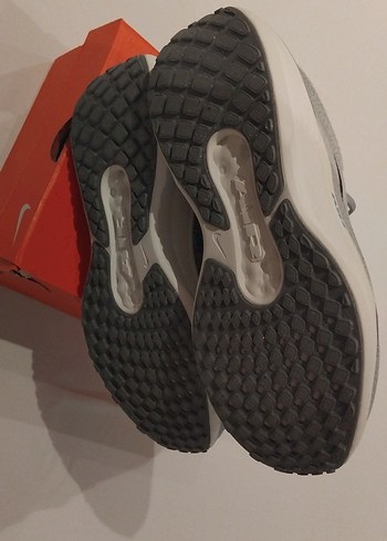 Nike Kadın Koşu Spor Ayakkabısı - Görsel 2