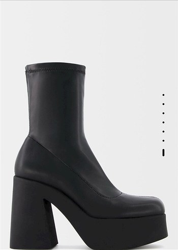 Bershka Kadın Siyah Deri Goth Topuklu Botlar