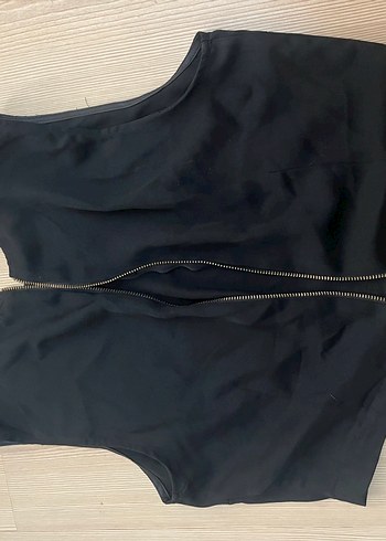 Zara Siyah arkası fermuarlı Atlet, Dar Kesim, Kısa Boy