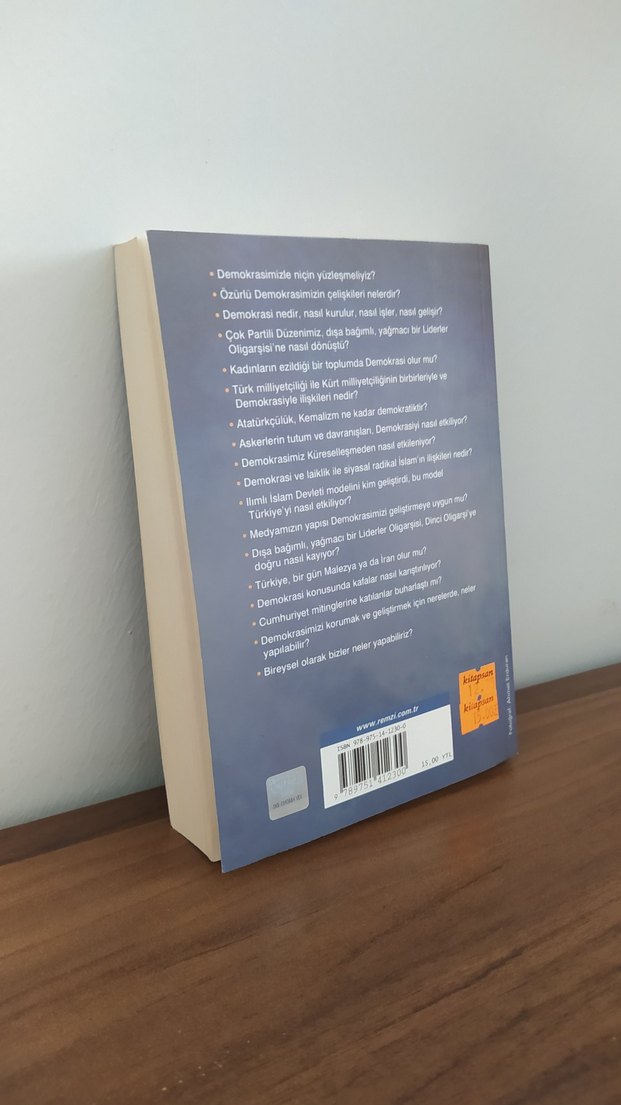 Emre Kongar - Demokrasimizle Yüzleşmek - Görsel 2