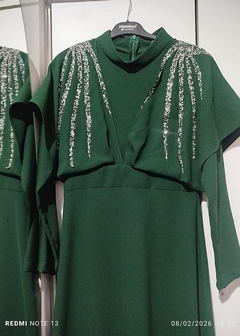 Uzun Kollu Yeşil Drapeli Abiye Elbise - Görsel 2