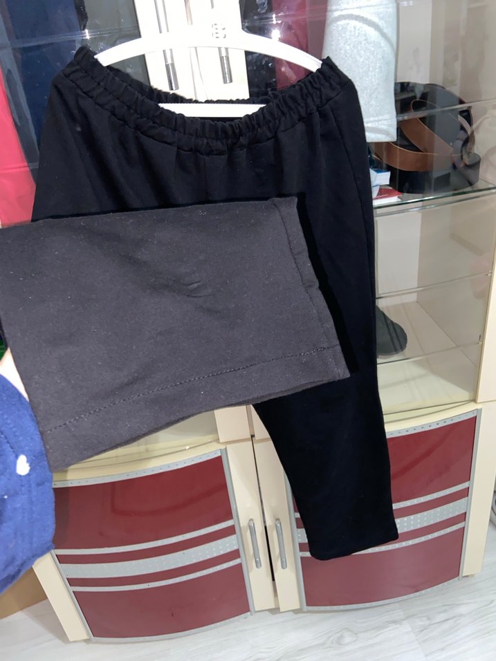 Siyah Kadın Midi Esnek Kumaş Pantolon - Görsel 3