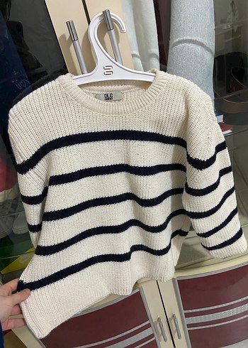 Beyaz Siyah Çizgili Örgü Kadın Kazak - Görsel 2