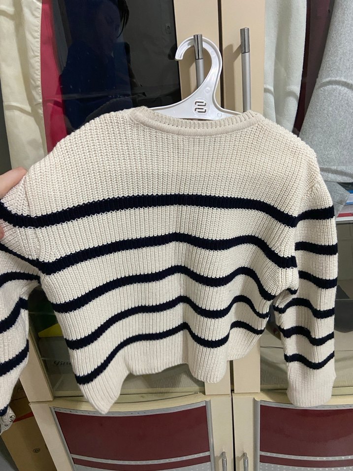 Beyaz Siyah Çizgili Örgü Kadın Kazak - Görsel 3