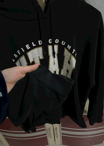 Kapüşonlu Siyah Baskılı Kadın Sweatshirt - Görsel 2