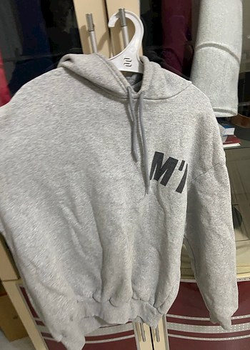 Gri Kapüşonlu Baskılı Kadın Sweatshirt - Görsel 4