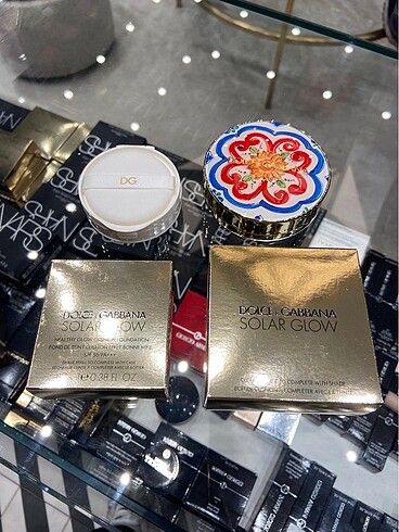 Dolce Gabbana Fondöten + Kap