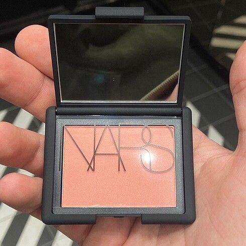 Nars Deep Throat Allık